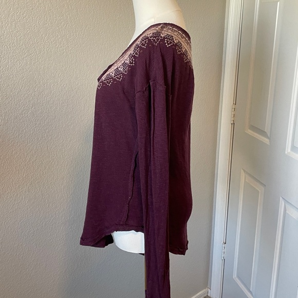 Burgundy Long Sleeve Henley Top with Lace Detail - Picture 4 of 5